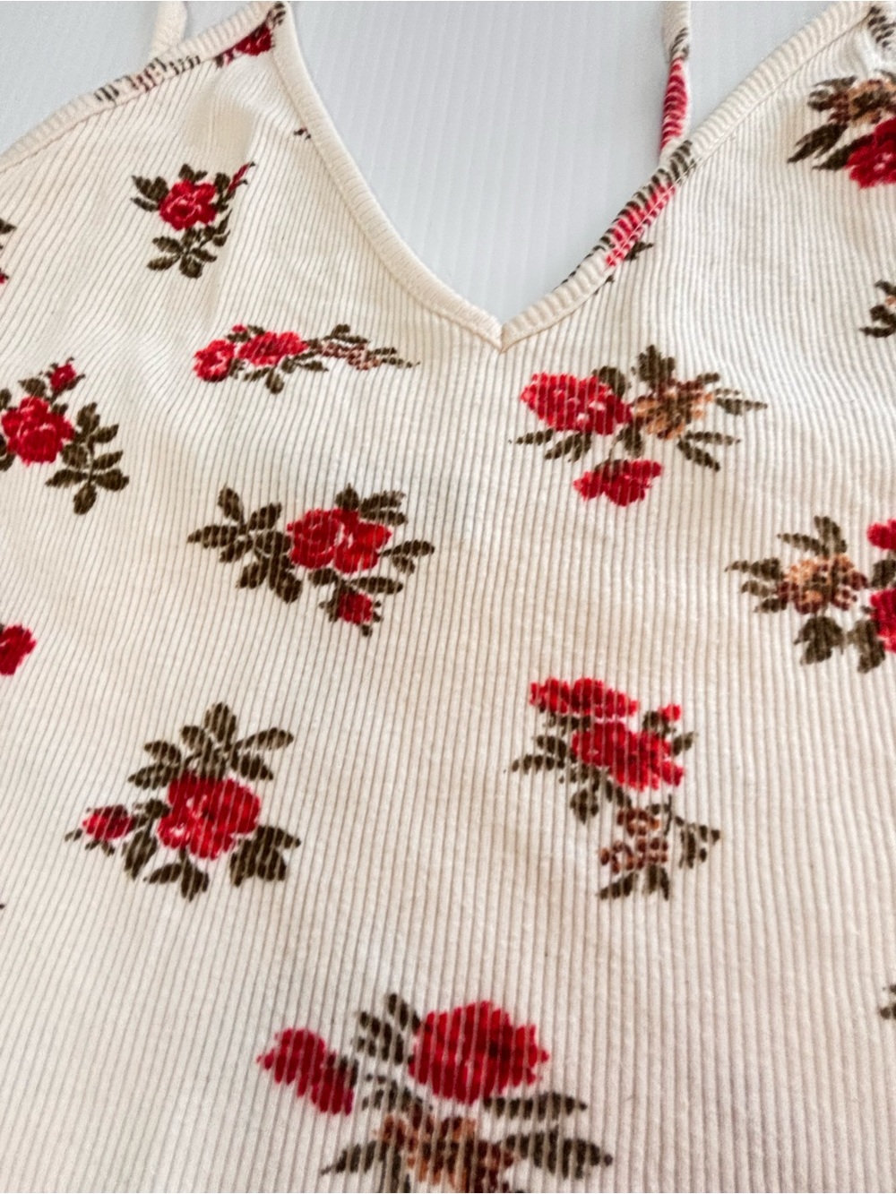 Brandy Melville Floral Cami Tank "Joanne" Dollette OS - Picture 3 of 5